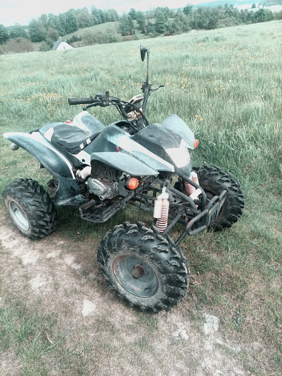 Čtyřkolka 250ccm