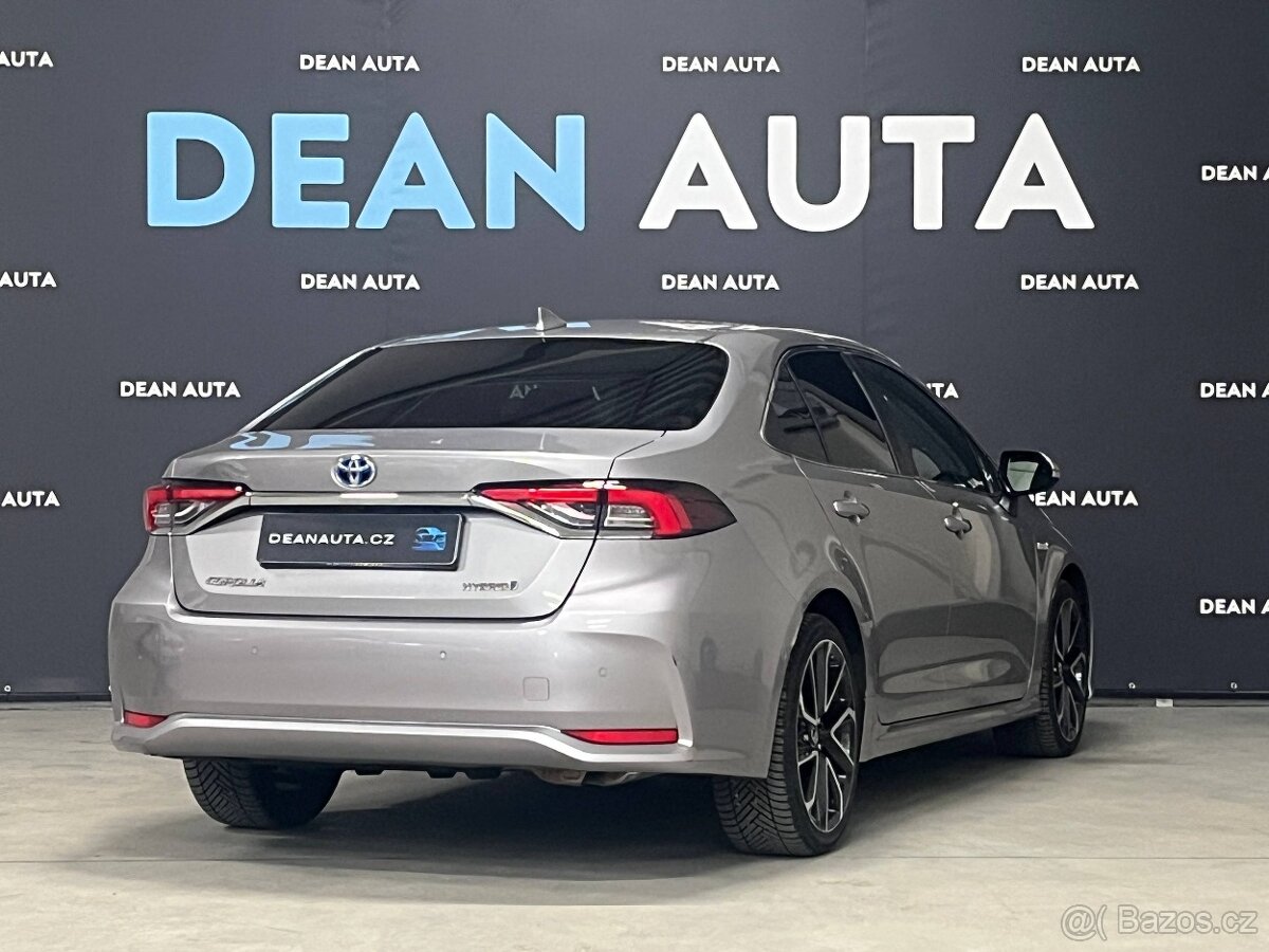 Toyota Corolla 1.8i Hybrid, r. 2020, 103t.km, výbava, servis - 3