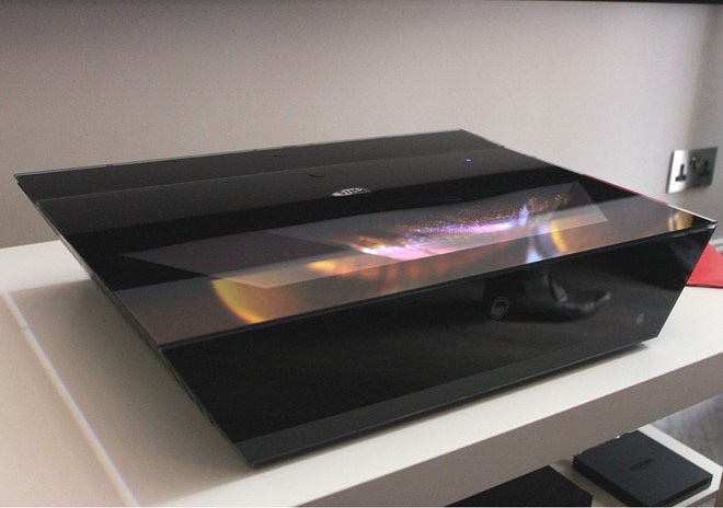 Prodám špičkový italský projector SIM2 xTV 4K UST - 3