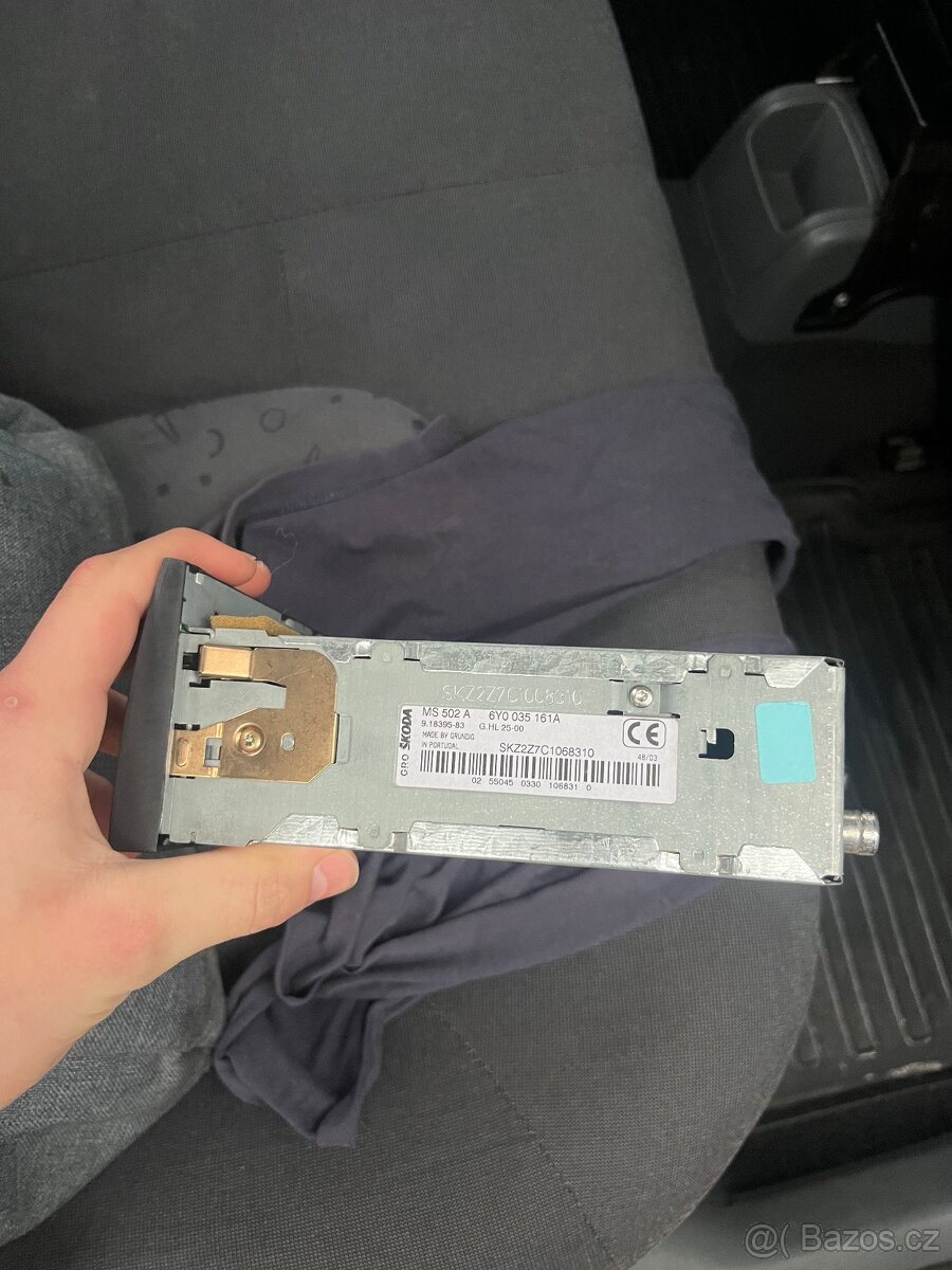 Škoda Fabia radio MS502 - 3