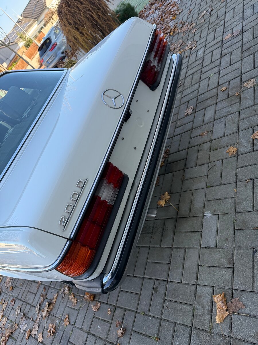 Mercedes-Benz W123 200D - 3