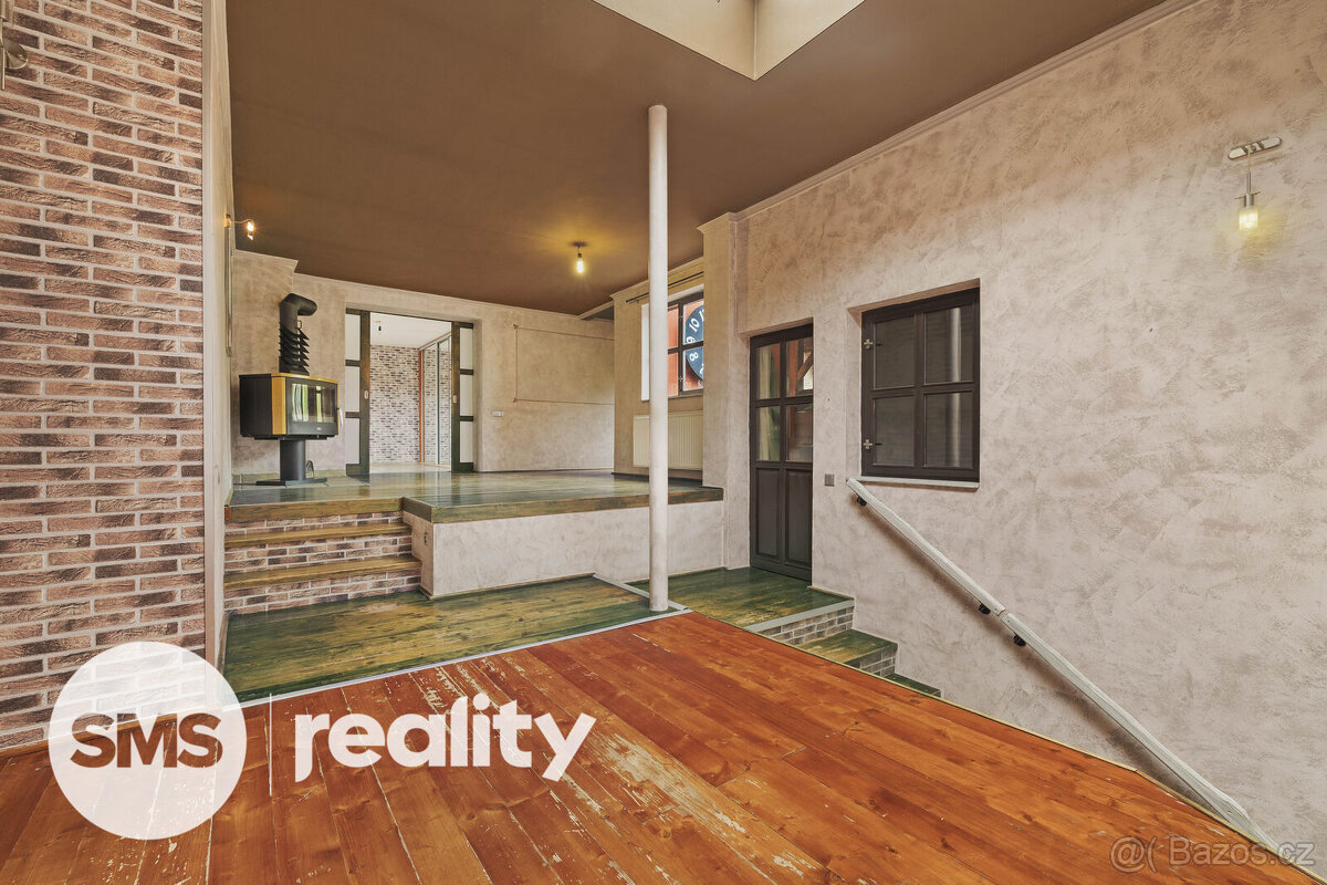 Prodej restaurace s bytem, Jaroměř - 3