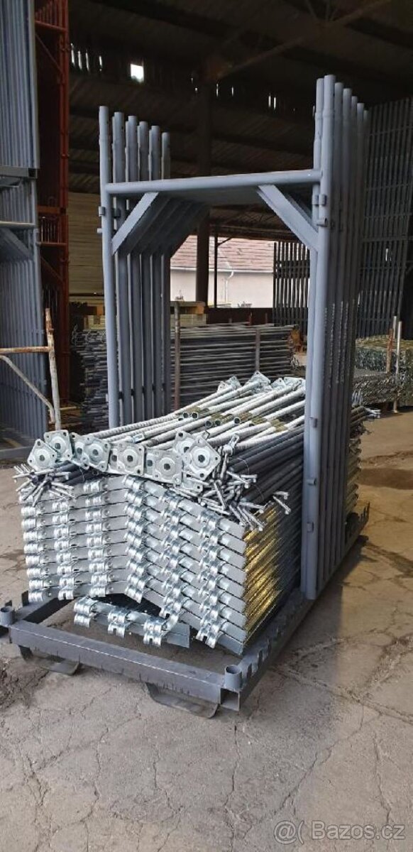 Lešení rámové, stavební lešení - 3