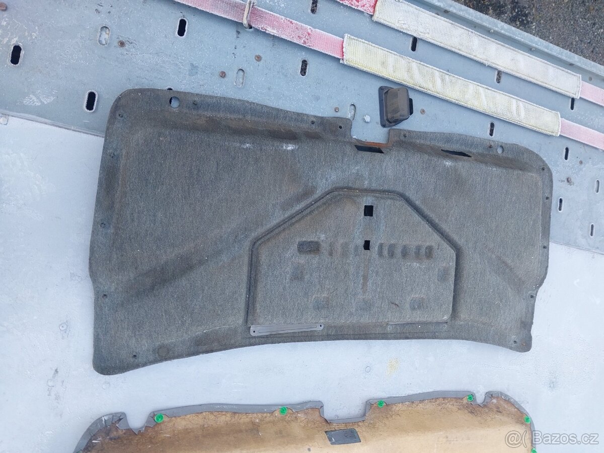 BMW e32 čalounění - 3