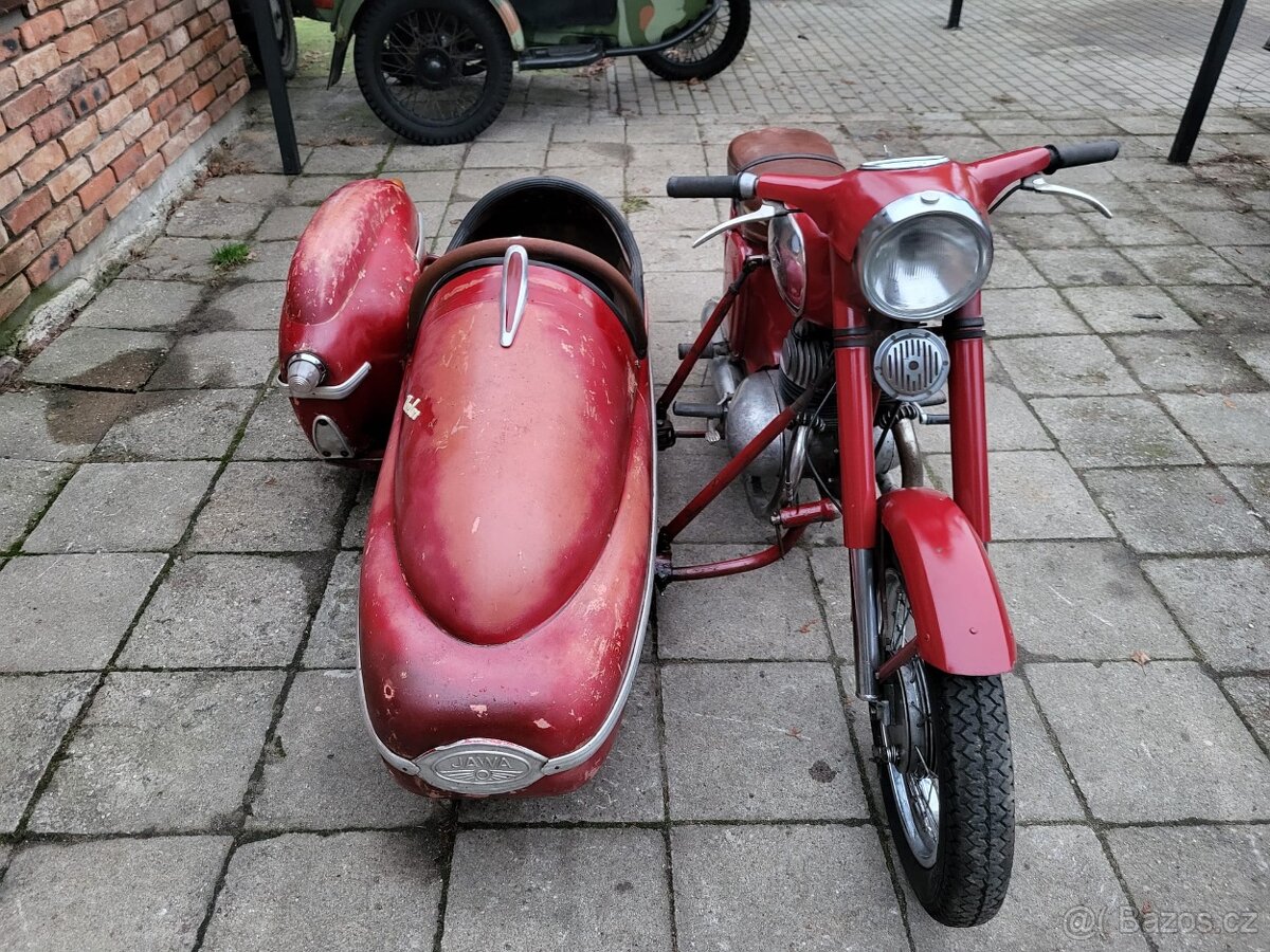 Jawa panelka 350 se sidecar - 3