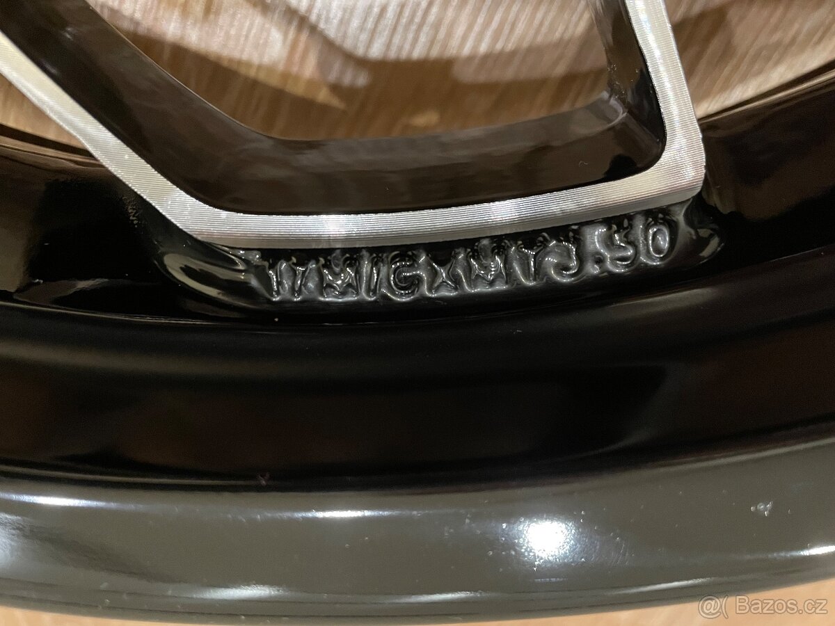 Přední ráfek Ducati Diavel - 3