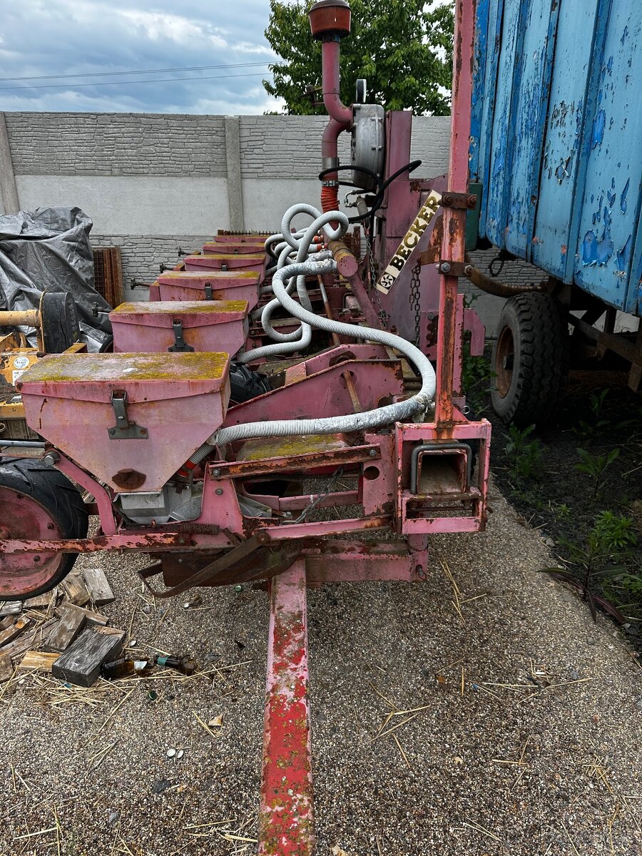 Secí stroj becker - 3