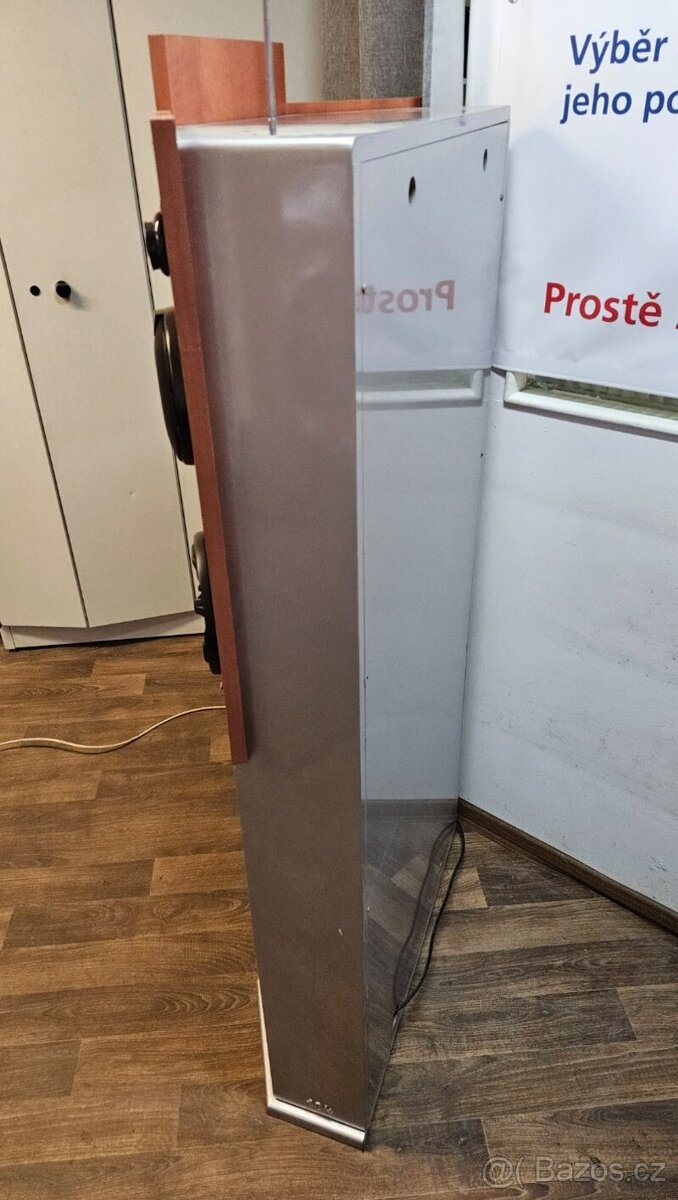 Zkušební stojan na autorádia s repráky - 3