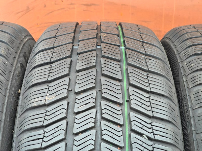 Zimní Barum 215/60/16 XL - 3