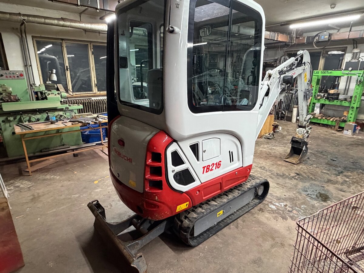 Minibagr Takeuchi TB 216 - 3