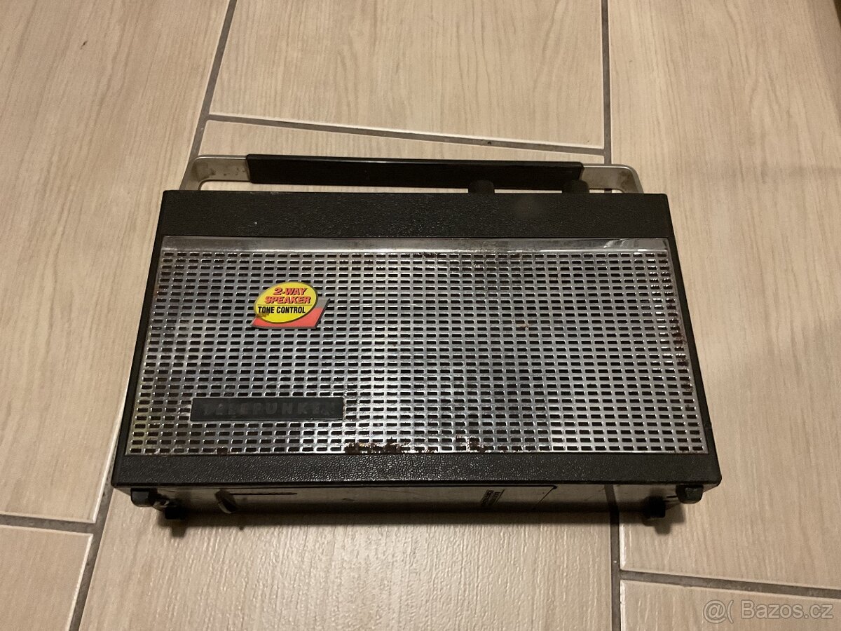 Rádio Telefunken Basant - 3