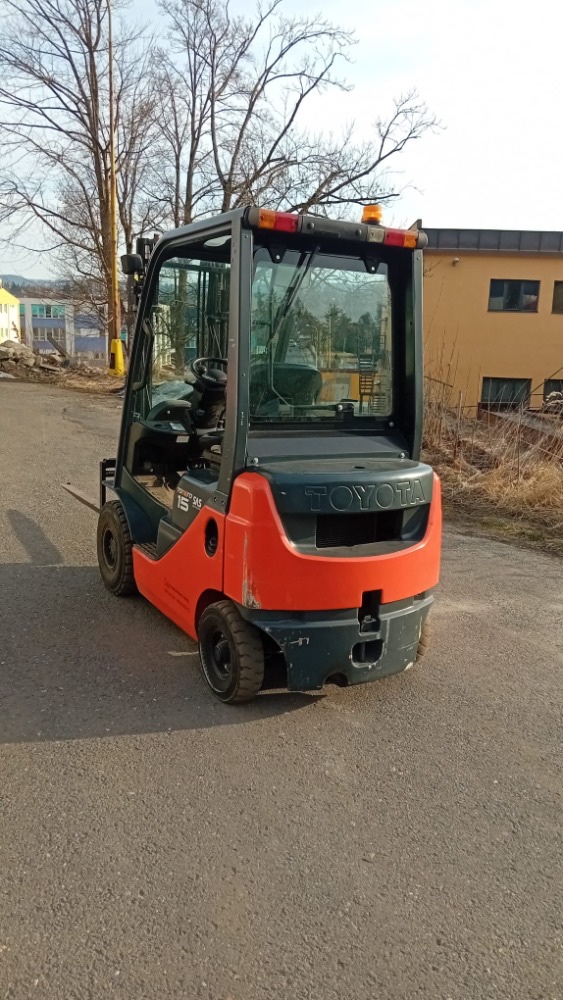 Vysokozdvižný vozík Toyota - 3