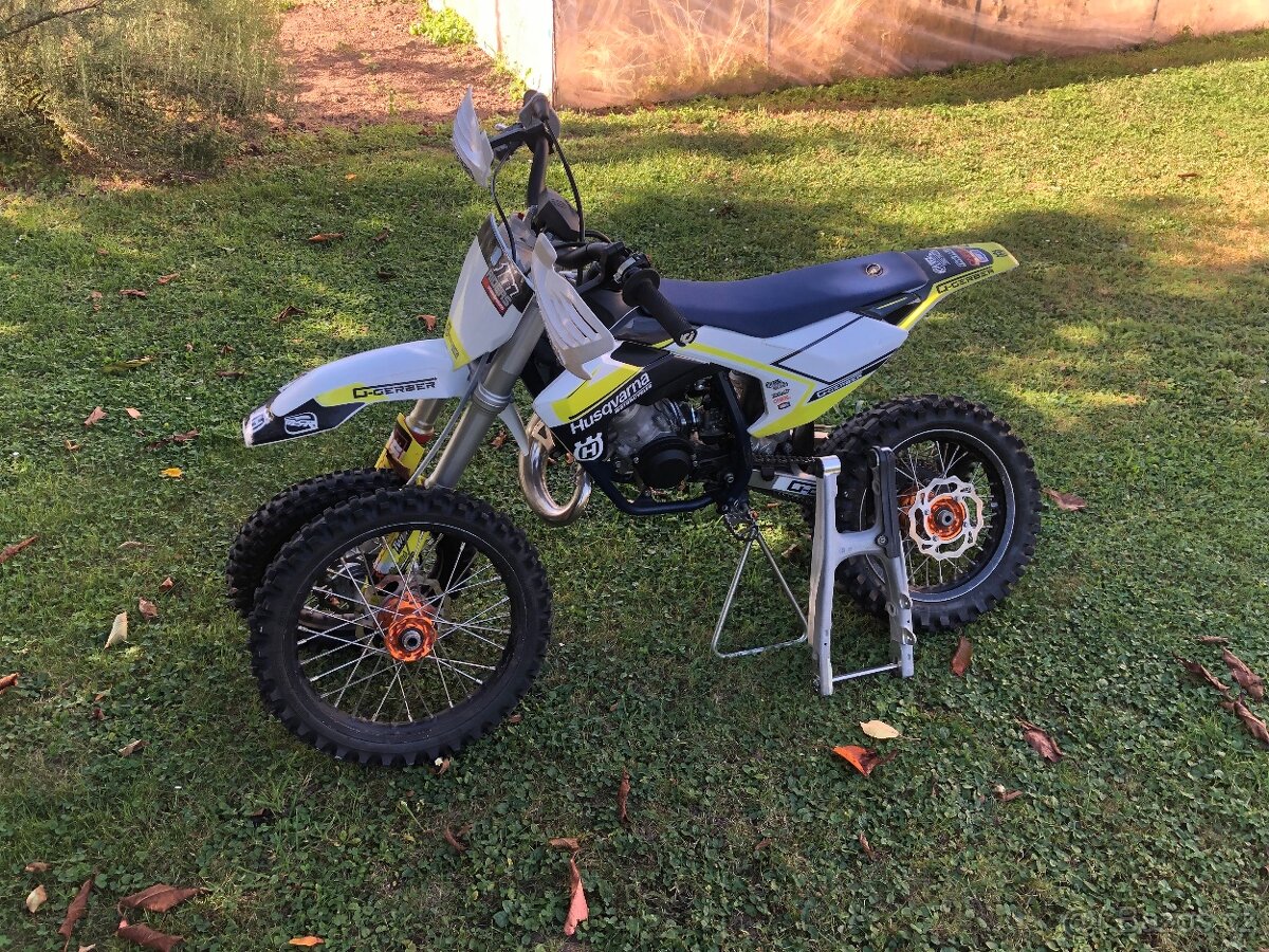 Prodám Husqvarna tc 50 + velká a malá kola.