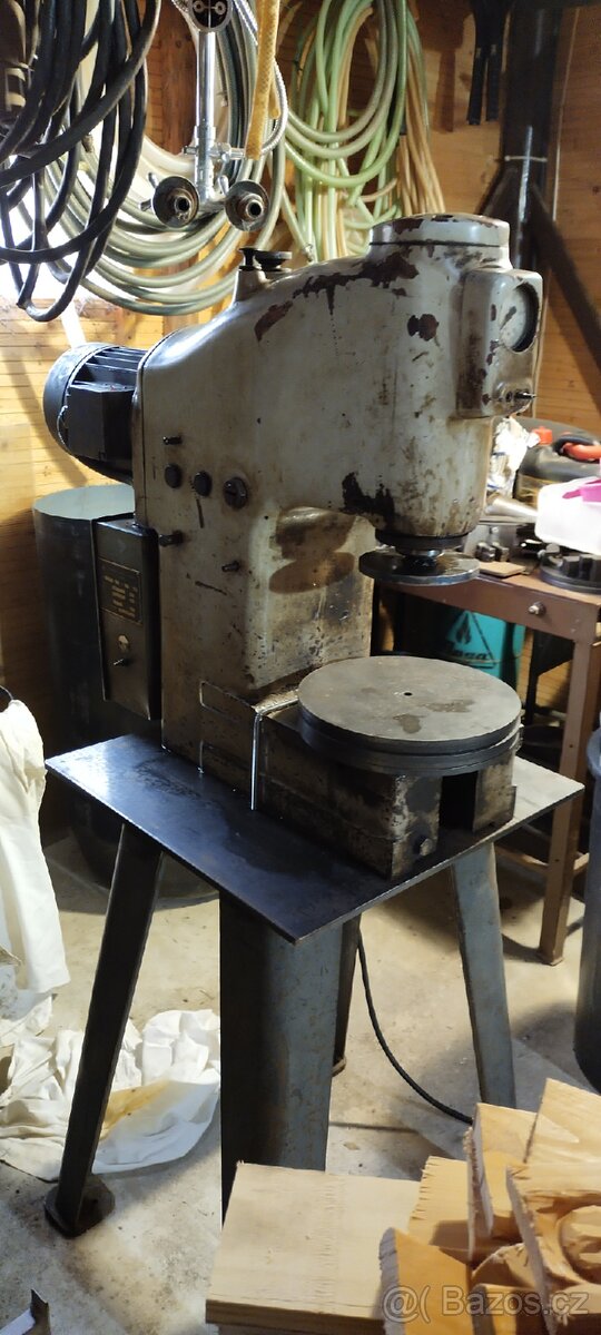 Hydraulický lis CDC 2-7 - 3