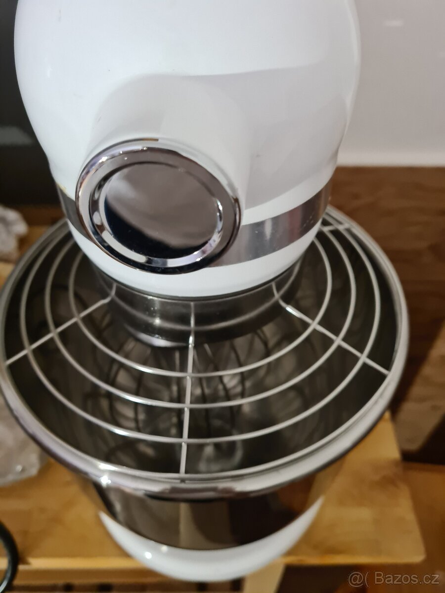 Kuchynsky profi robot 7L - 3