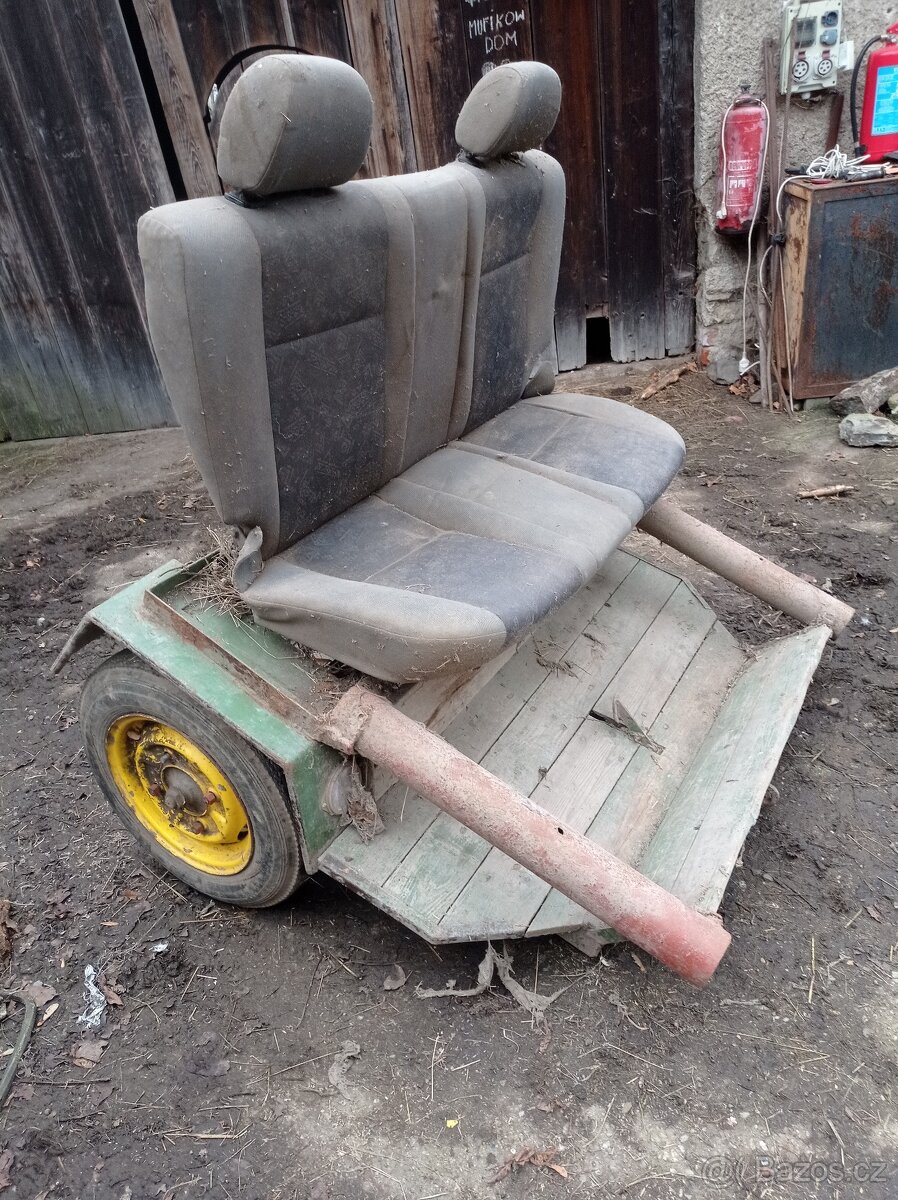 Bryčka, kočár, secí stroj - 3