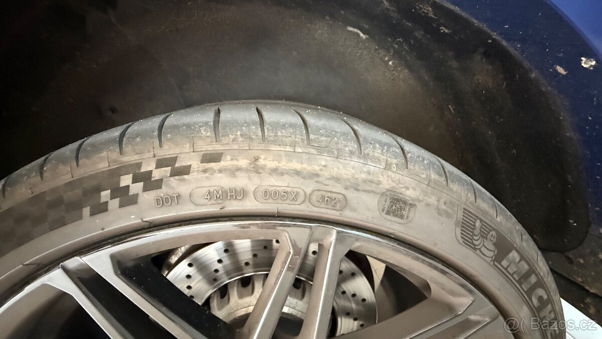 Pneu MICHELIN Dezén PILOT SPORT 4 S - 3