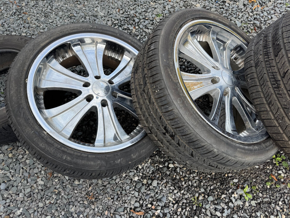 Litá kola BOSS 22" + pneu 275/40 R20 Cadillac - 3