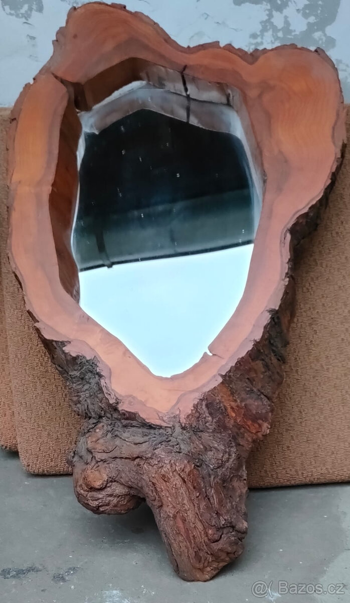 Zrcadlo v samorostu - 3