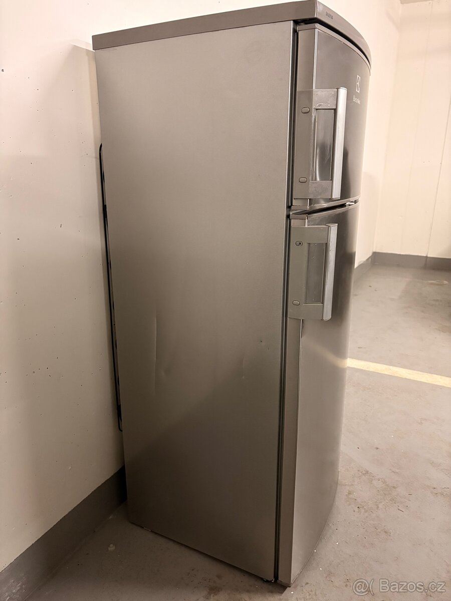 Lednička s mrazákem Electrolux - 3