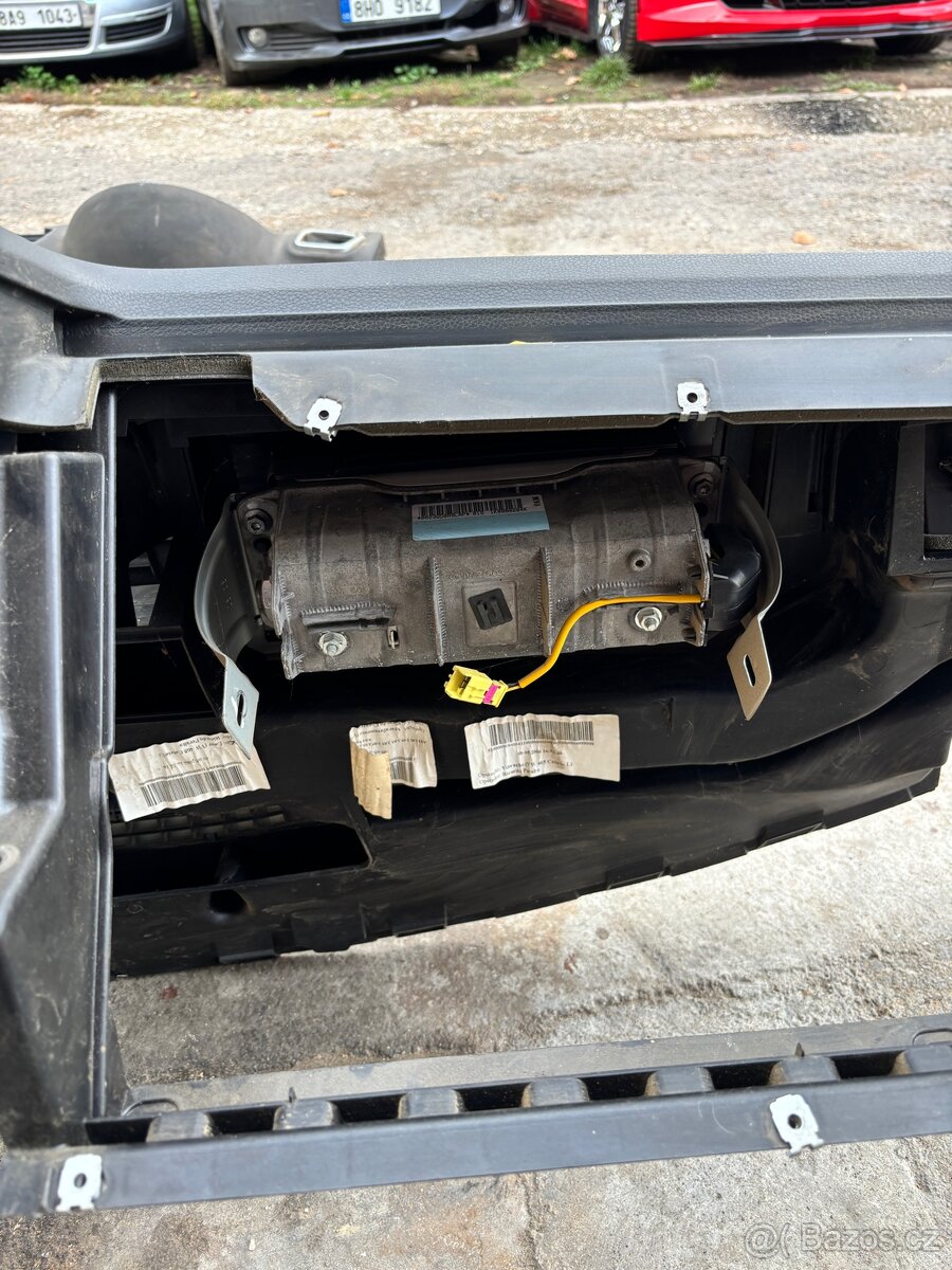 Palubní deska vw eos scirocco airbag - 3