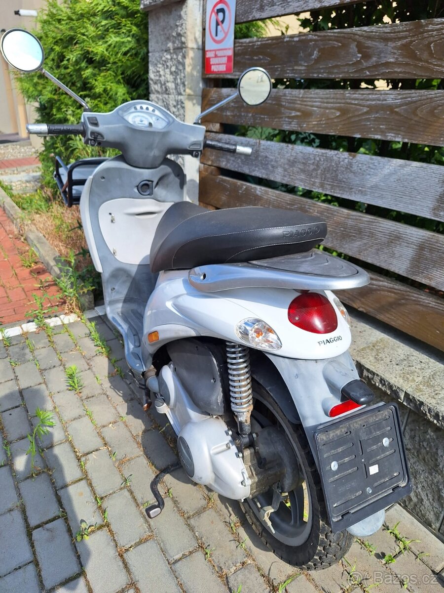 Piaggio nepojízdný - 3