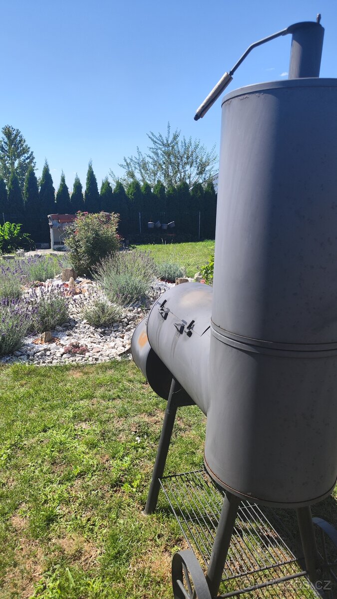 Gril s udírnou 3in1 VeGA 349 - 3