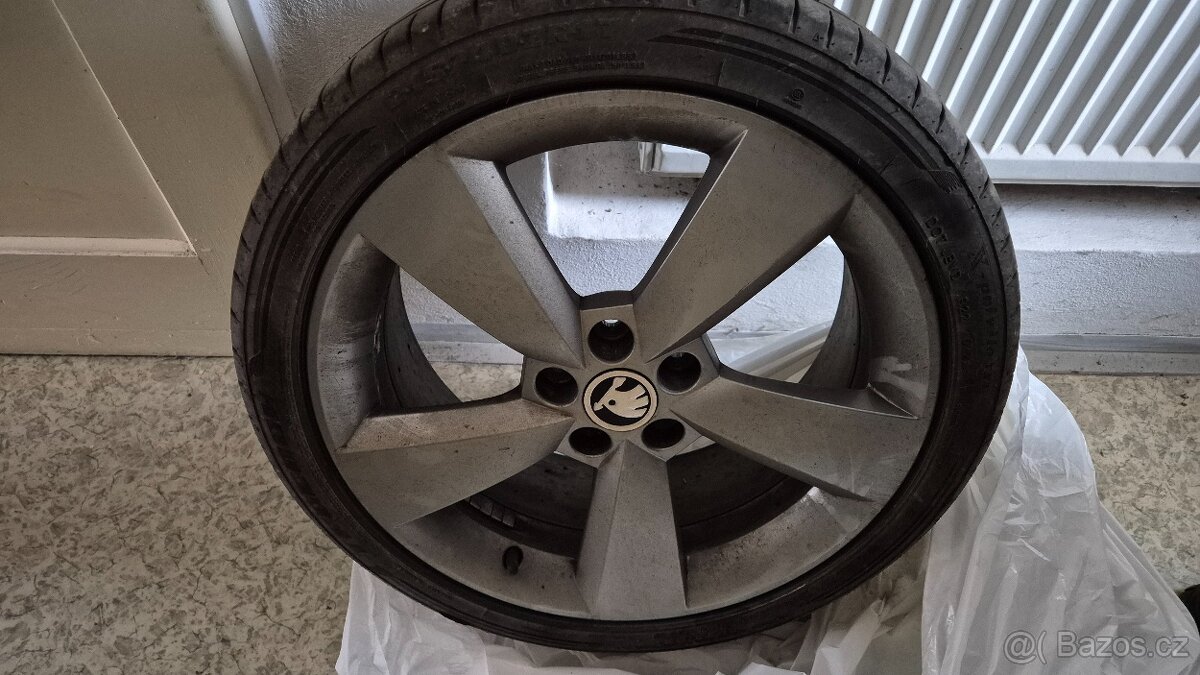 Disky s pneu 215/40 R17 rapid - 3