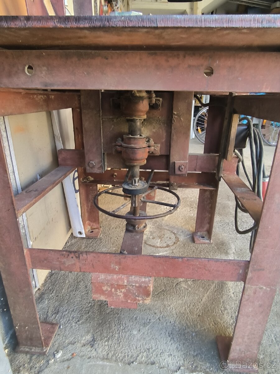 PRODÁM PROFI FRÉZU Z FRÉZKAMI - 3