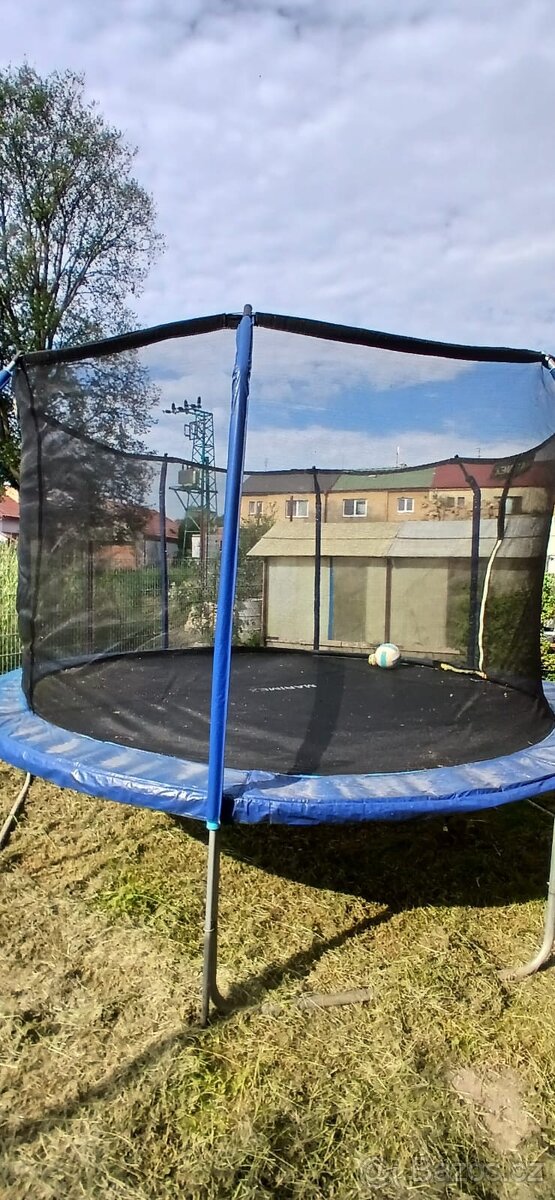 DĚTSKÁ TRAMPOLÍNA - 3