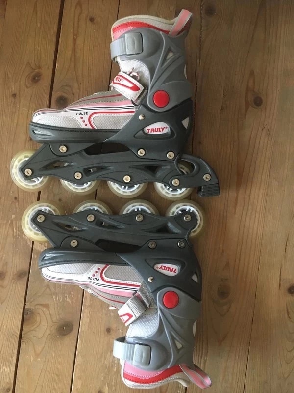 Kolečkové brusle TRULY + chrániče - 3