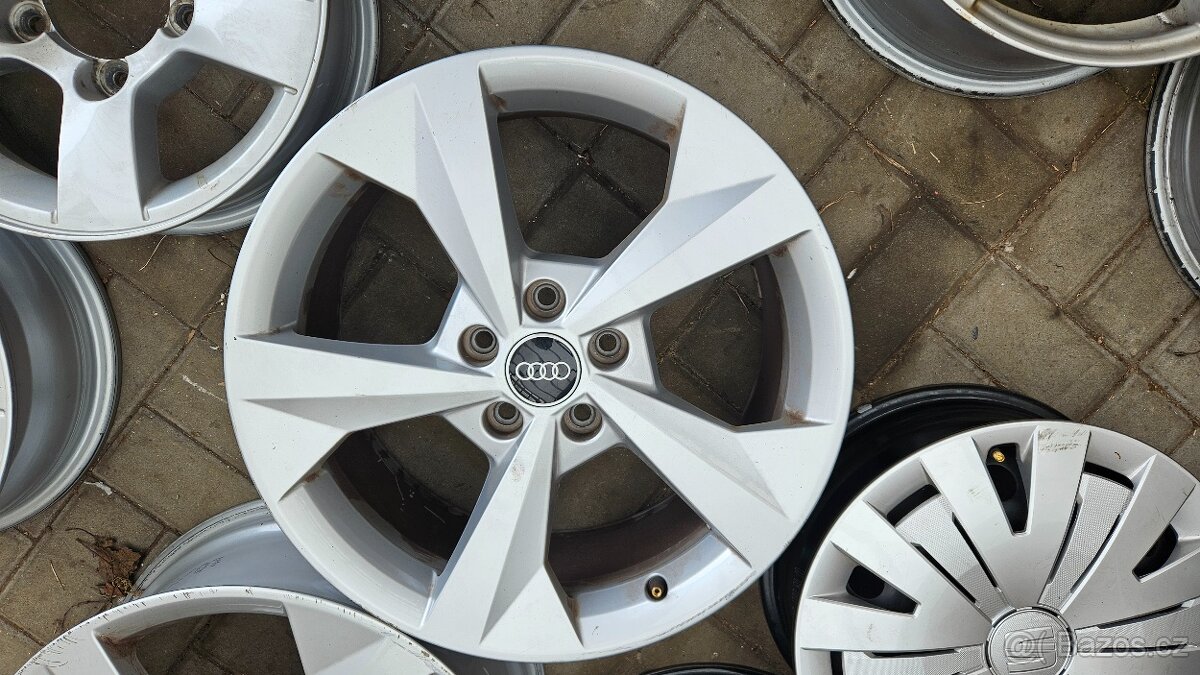 Sada Alu Disků 5x112 R18 Audi A3 - 3