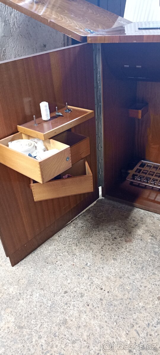 Prodám šlapací retro šicí stroj Minerva, - 3