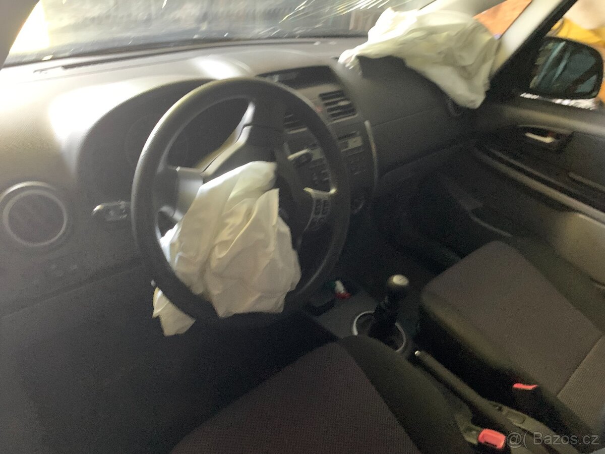 Suzuki SX4 - 3