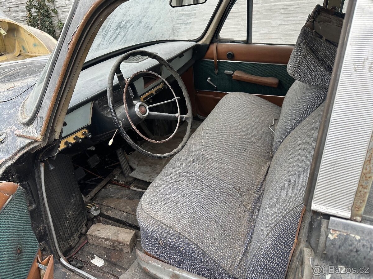 Tatra 603 na kompletní renovaci - 3