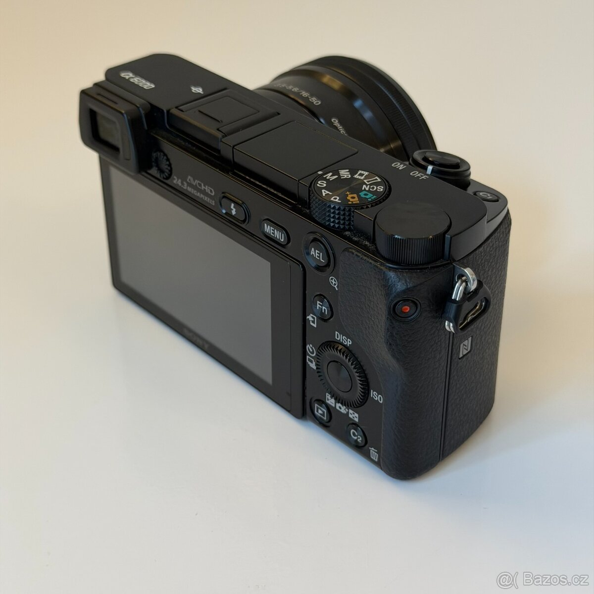 Sony Alpha A6000 + 16-50 mm černý - 3
