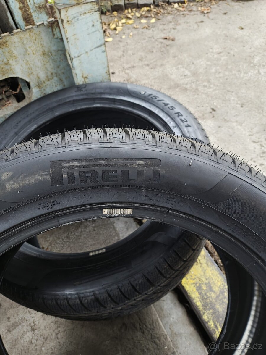 Pneu kola zimní 315/45 R21 Pirelli - 3