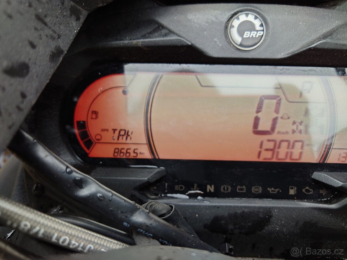 CAN-AM Outlander MAX 1000 XT-P