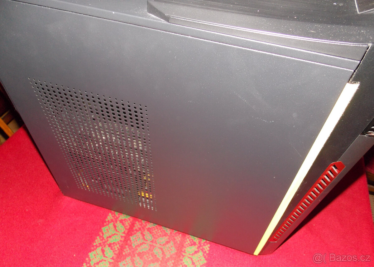 Herní počítač PC Acer Aspire GX-785 I5 Radeon RX480 8Gb - 3