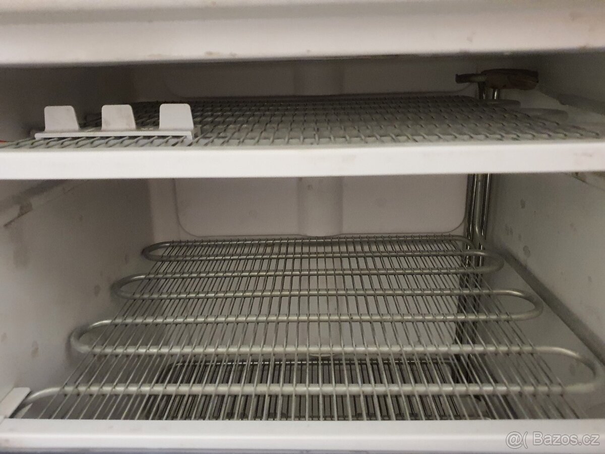 velký mrazák – 6+1 šuplíků, 145 cm - 3