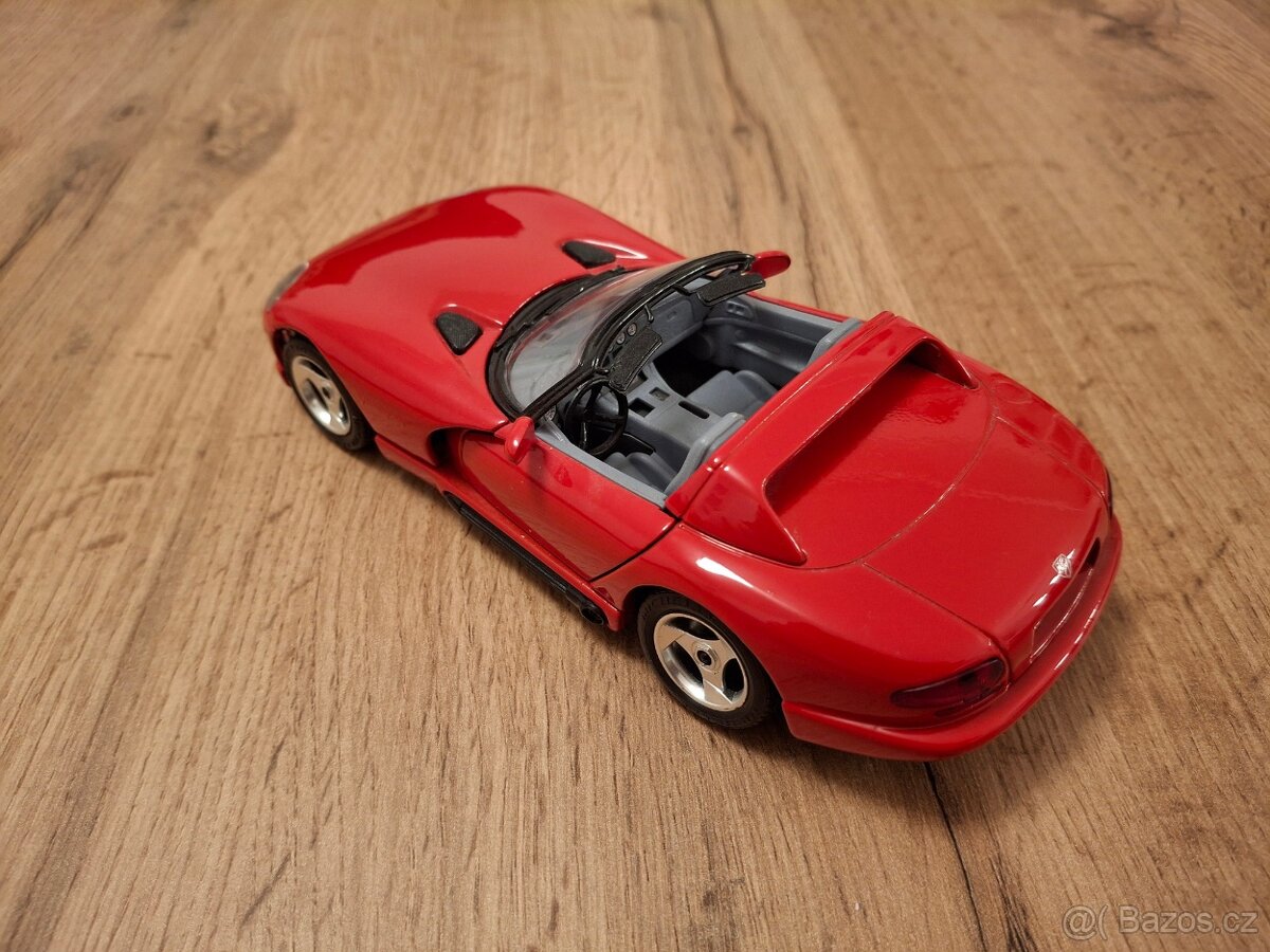 Bburago 1:24 - Dodge Viper - 3