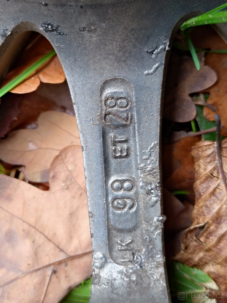 AL kola 6,5Jx15H2 ET 28 - 3