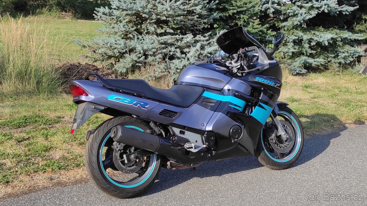 Honda CBR 1000 F - 3