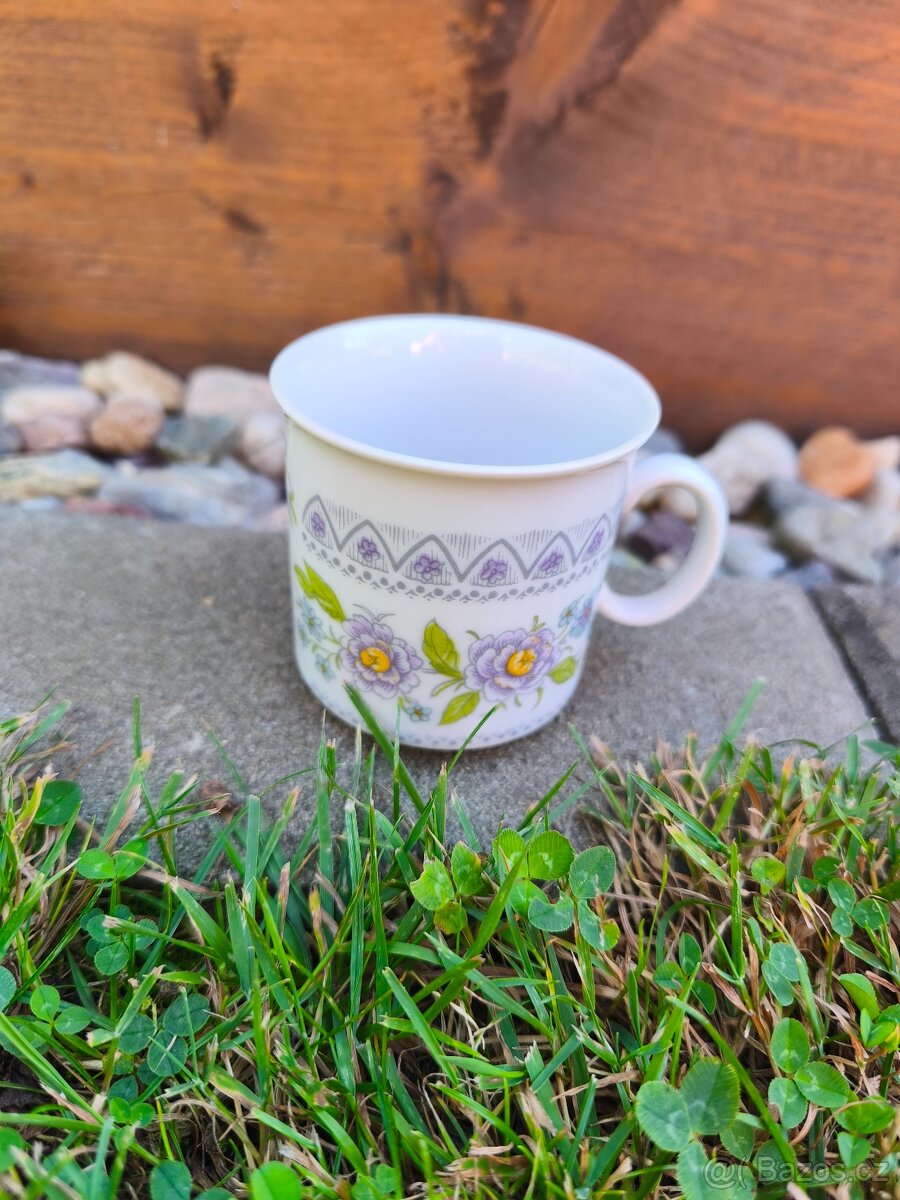 Sada 6 hrnečků s podšálky - 3