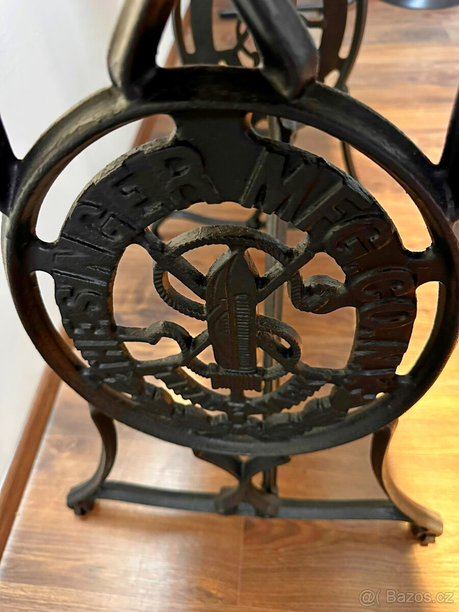 Koupelnový stolek + umyvadlo - 3