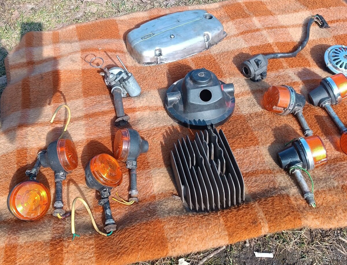 Náhradní díly JAWA - 3