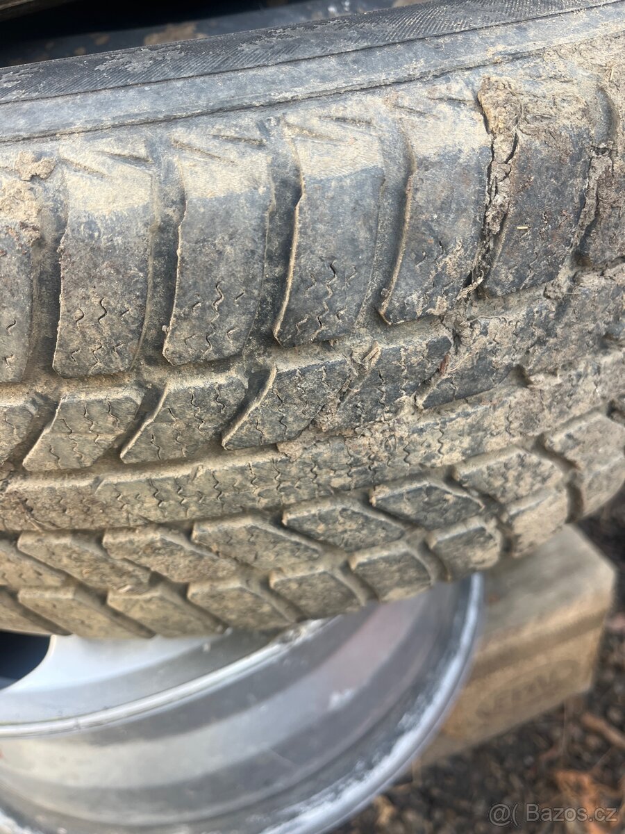 Kola Fabie1 185/60 R14 - 3