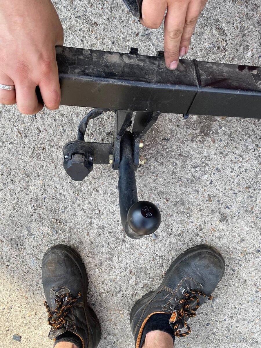 Tažné zařízení BMW X3 E83 - 3