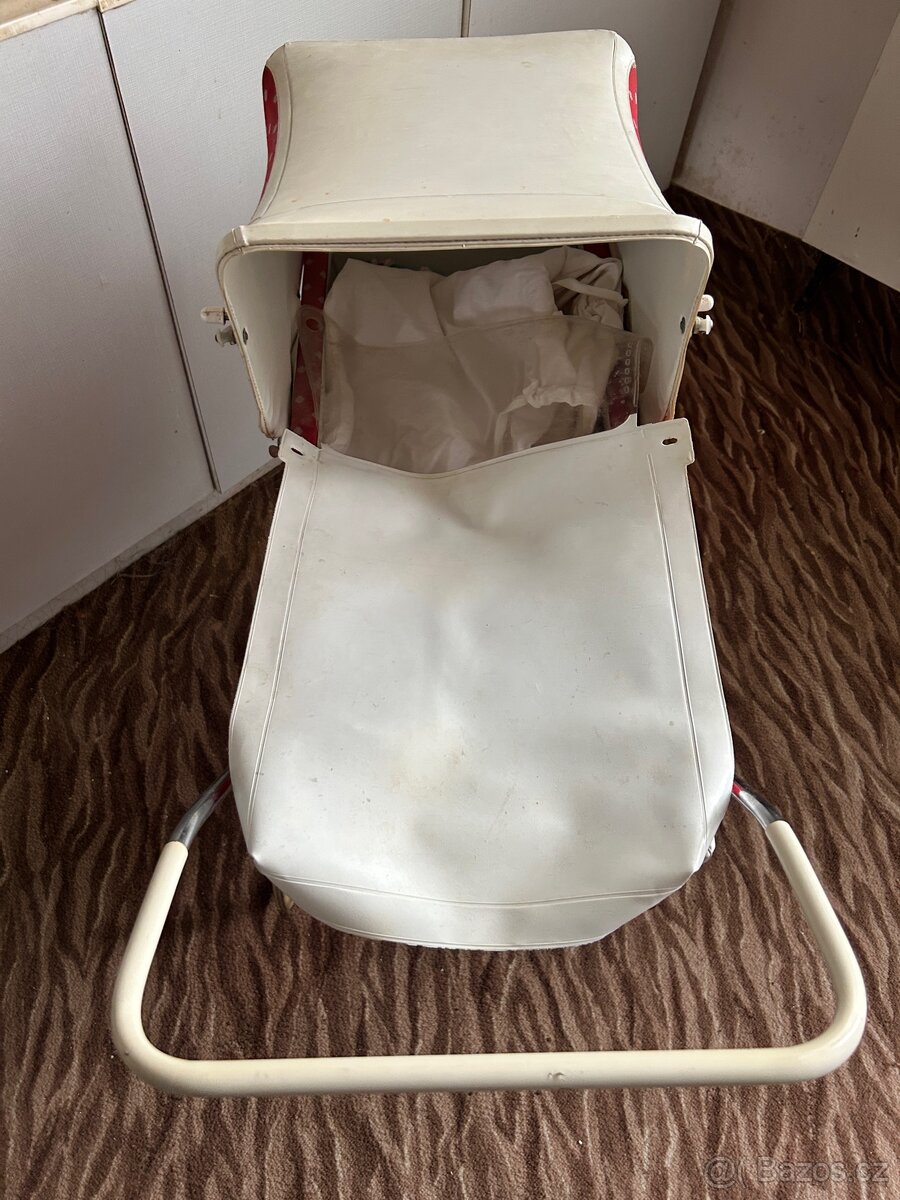 Detsky kočárek pro panenky - 3