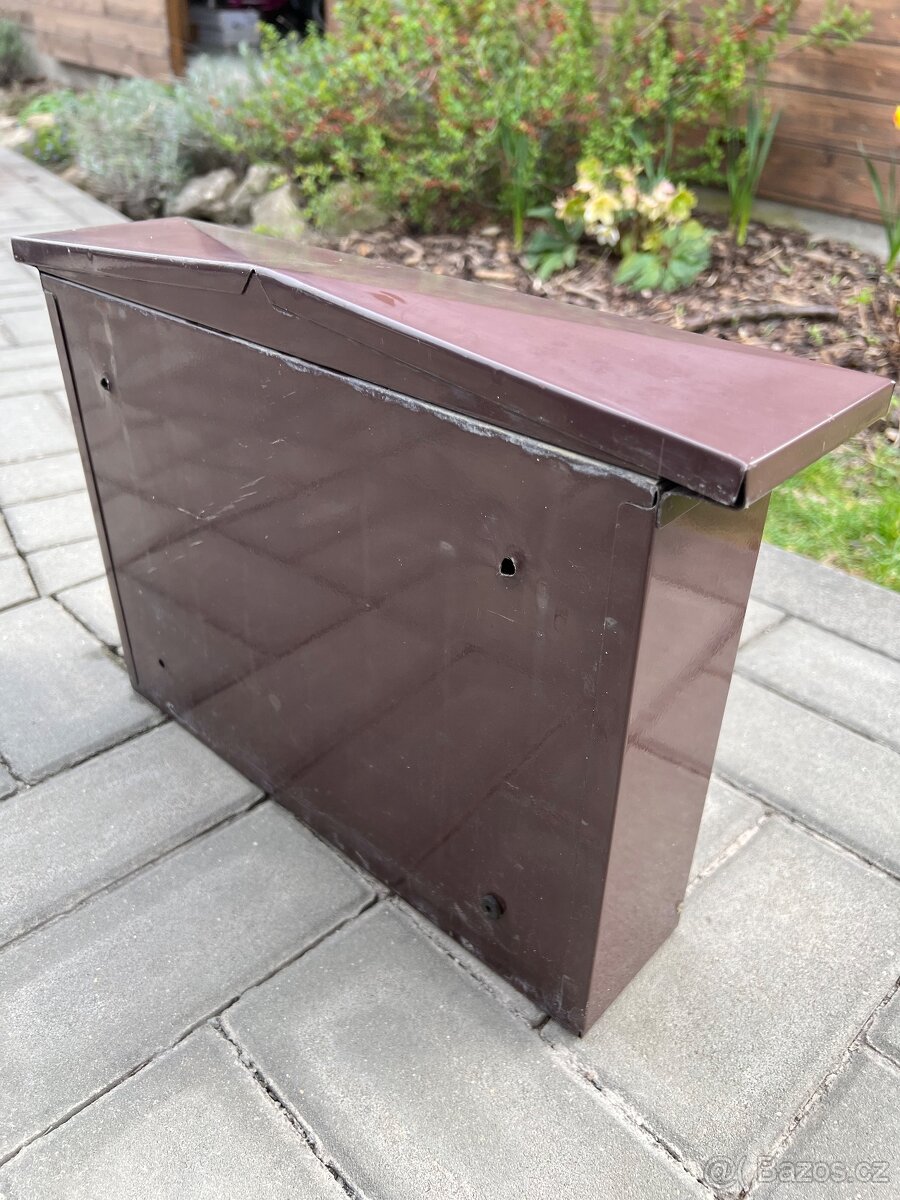 Poštovní schránka - 3